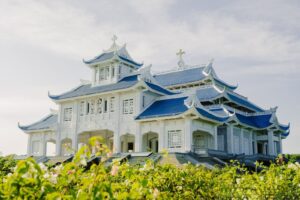Thuê xe Huế đi La Vang
